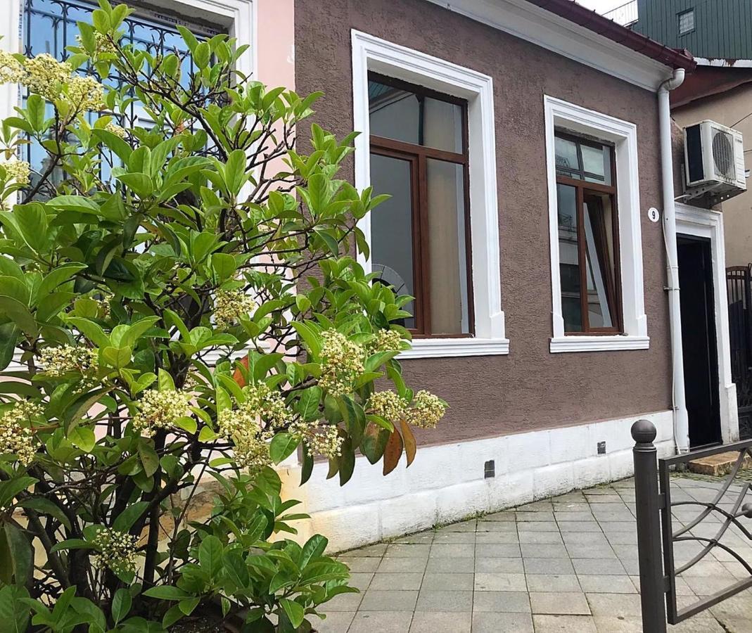 Old Batumi Apartment On Kostava 9 المظهر الخارجي الصورة