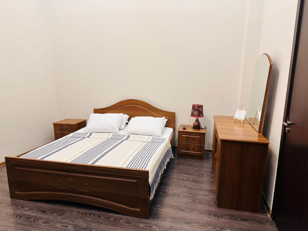 Old Batumi Apartment On Kostava 9 المظهر الخارجي الصورة
