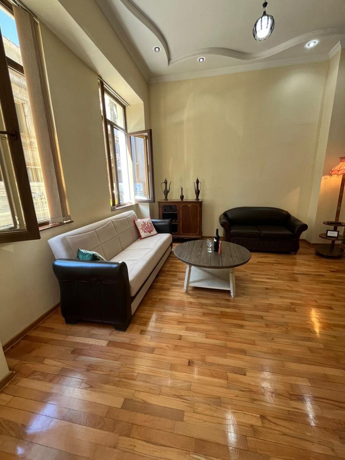 Old Batumi Apartment On Kostava 9 المظهر الخارجي الصورة