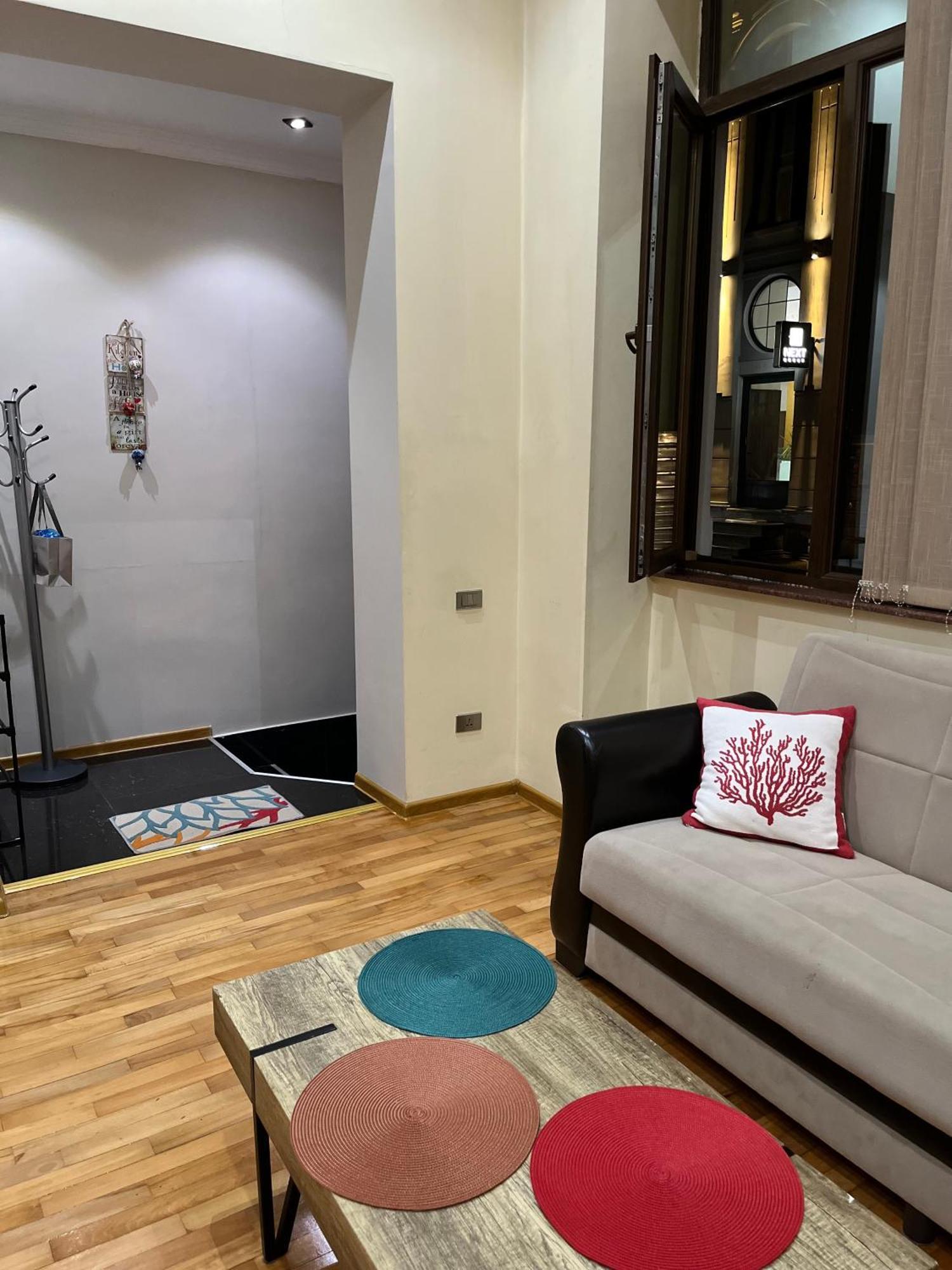 Old Batumi Apartment On Kostava 9 المظهر الخارجي الصورة
