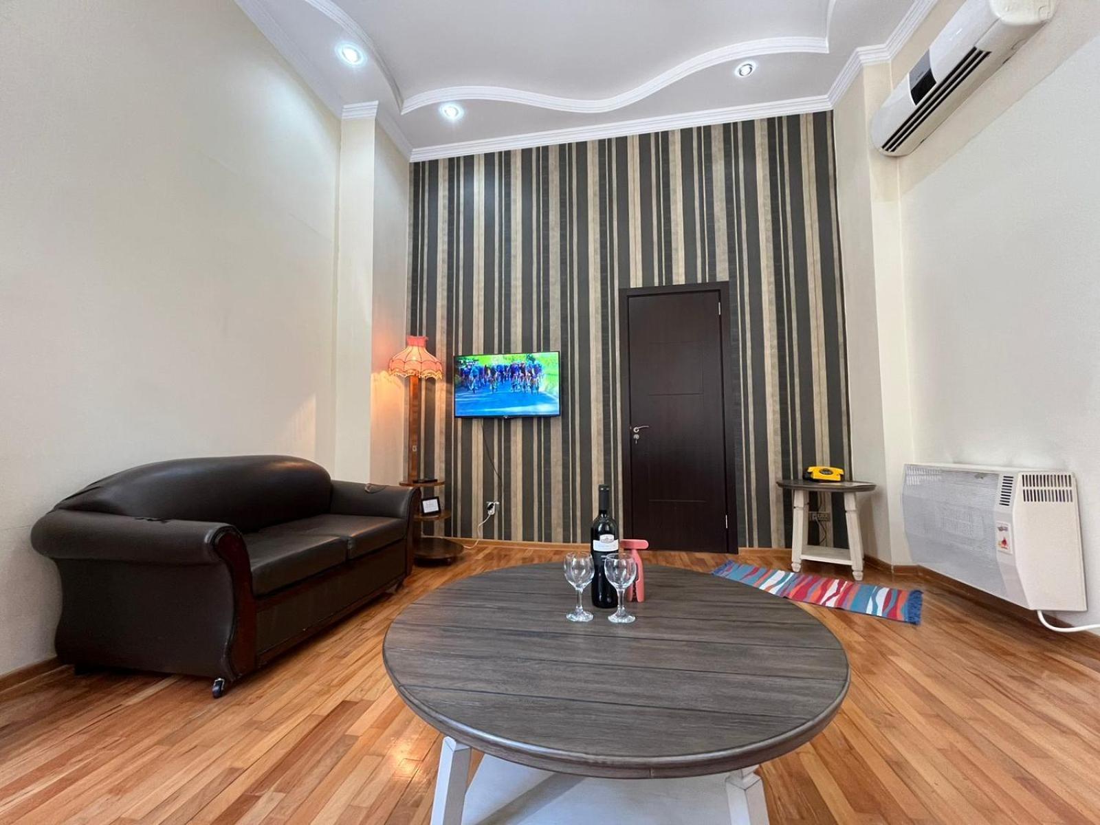 Old Batumi Apartment On Kostava 9 المظهر الخارجي الصورة
